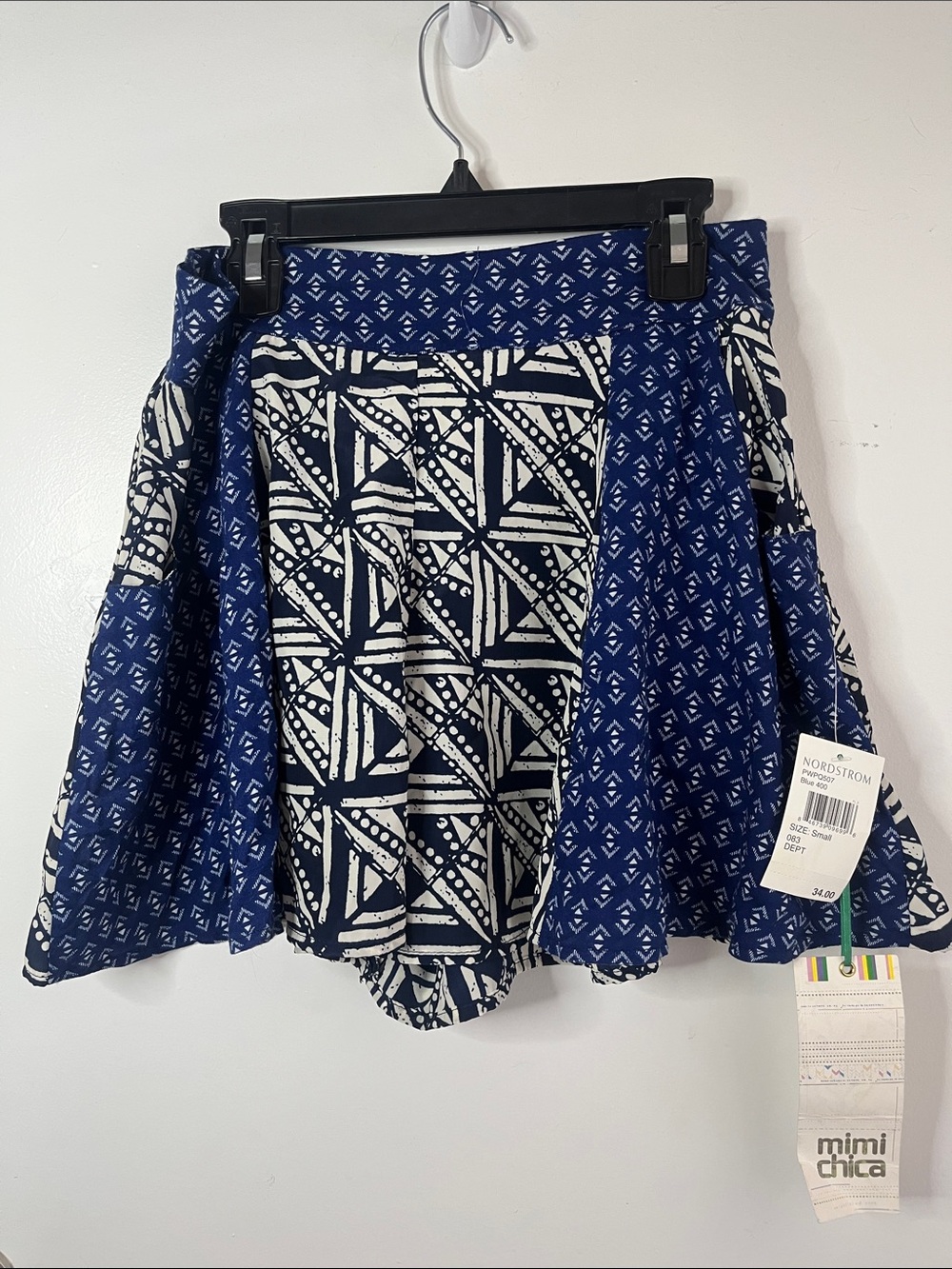 Mimi Chica Navy & White Patterned Flowy Skort NWT With Pockets